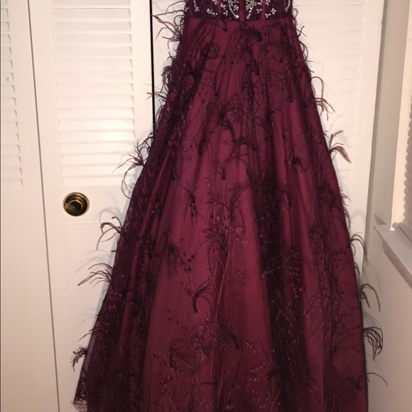 Prom dress ballgown wine - Picture 2 of 2